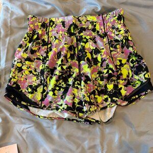 LULULEMON SHORTS, SIZE 6